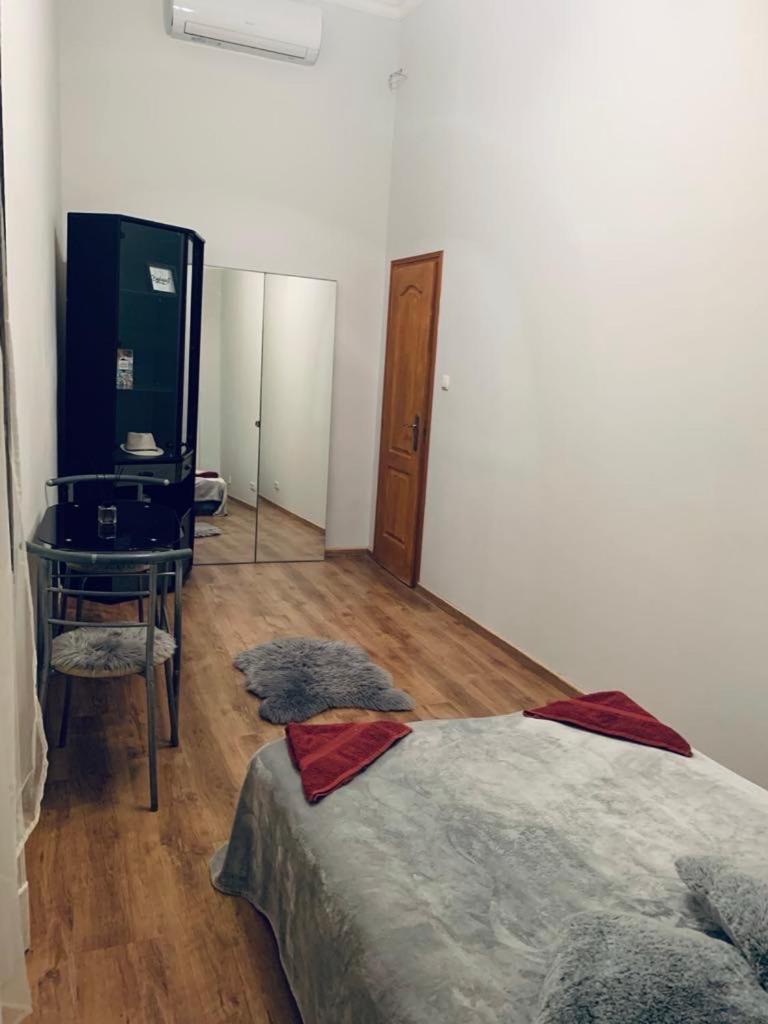 Guesthouse Miszi40 Budapeşte Dış mekan fotoğraf